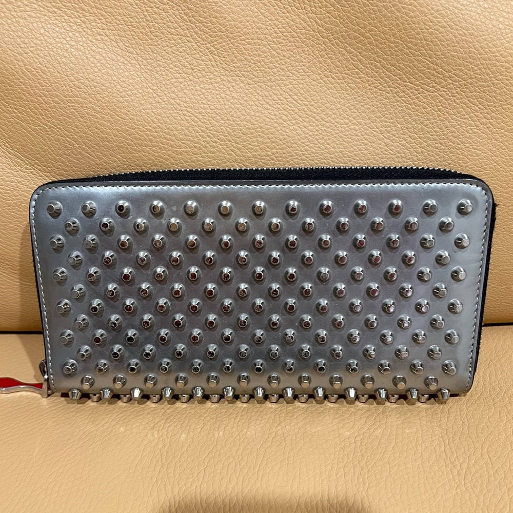 CHRISTIAN LOUBOUTIN Panettone Silver Leather Studded Zip Around Long Wallet - Picture 2 of 10